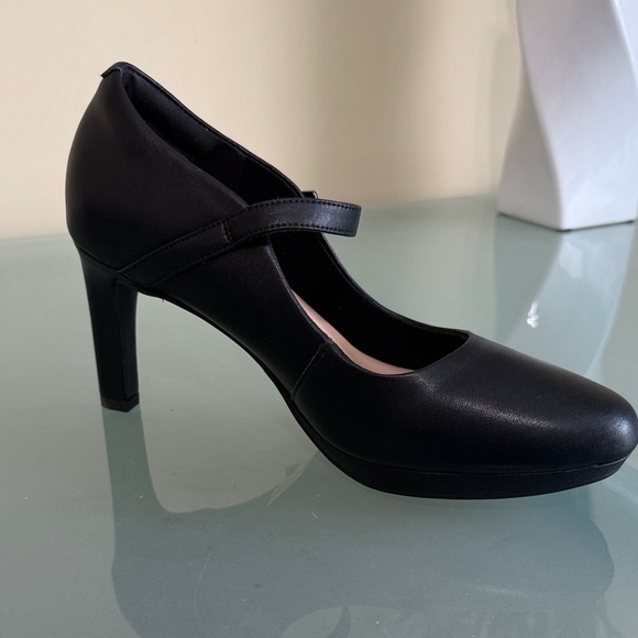 Clarks Mary Jane Heels Black LEATHER Mary Jane Heels Size 8.5 - Picture 6 of 11